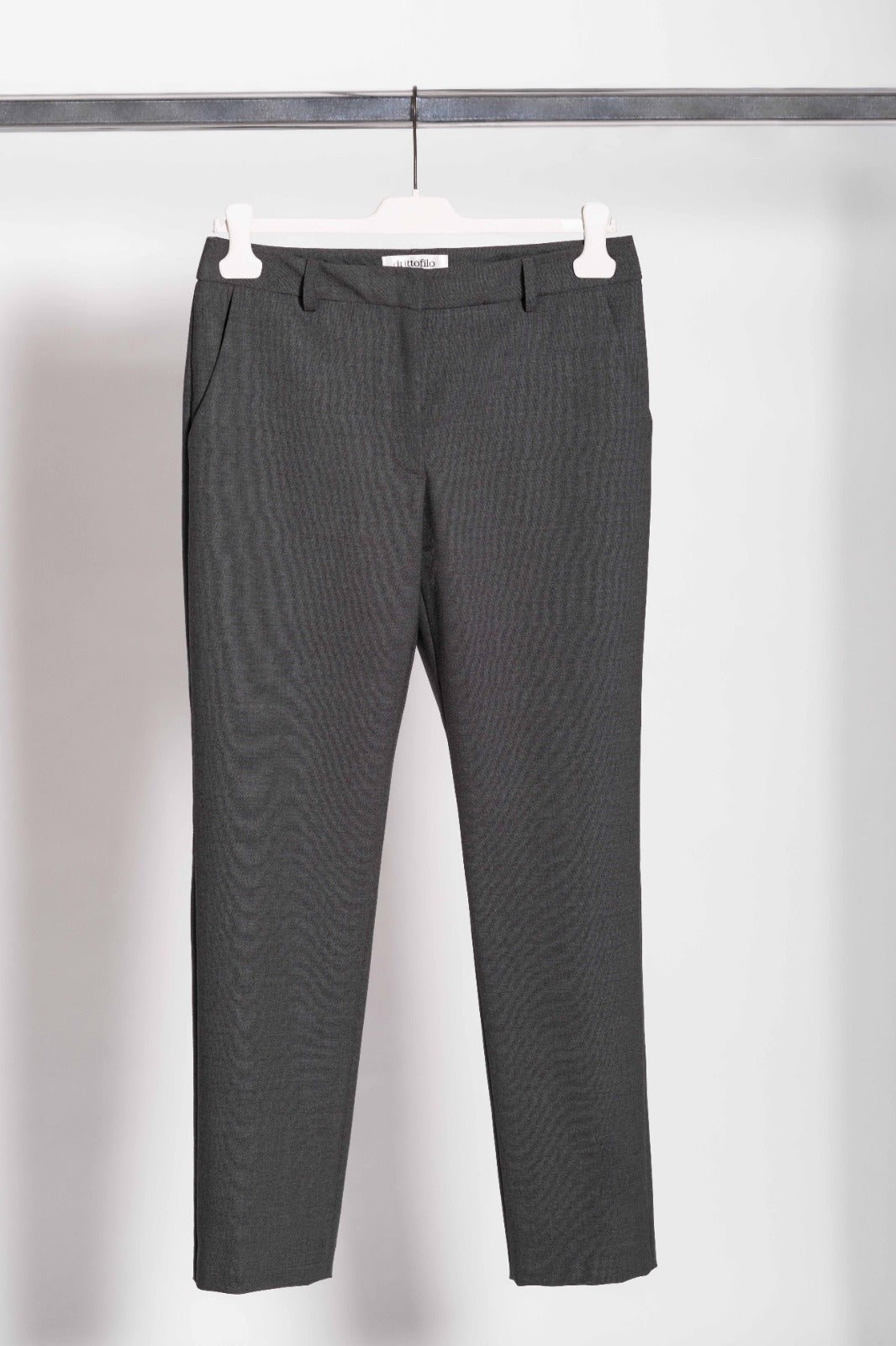 Pantalone a sigaretta grigio