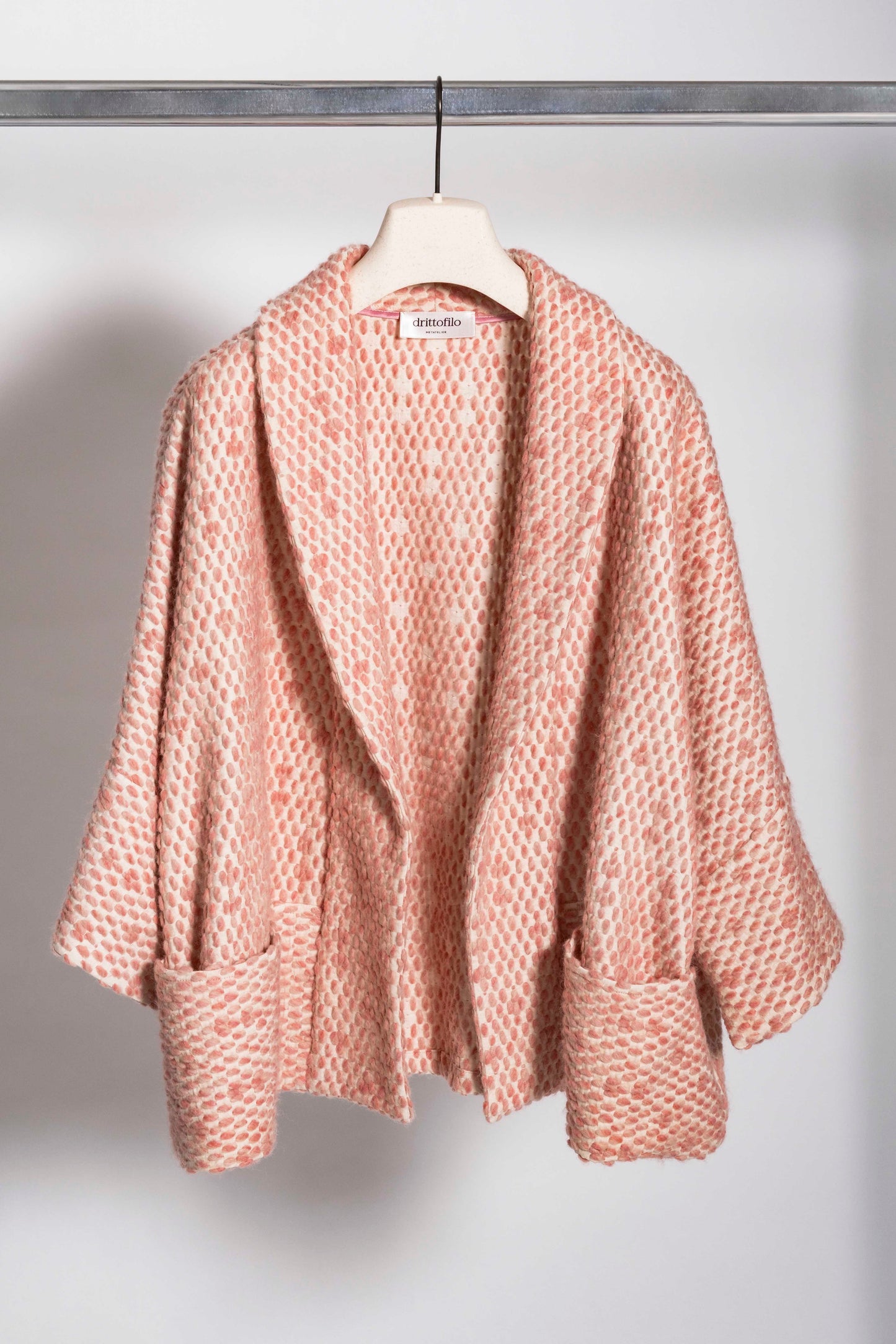 Giacca kimono rosa in lana