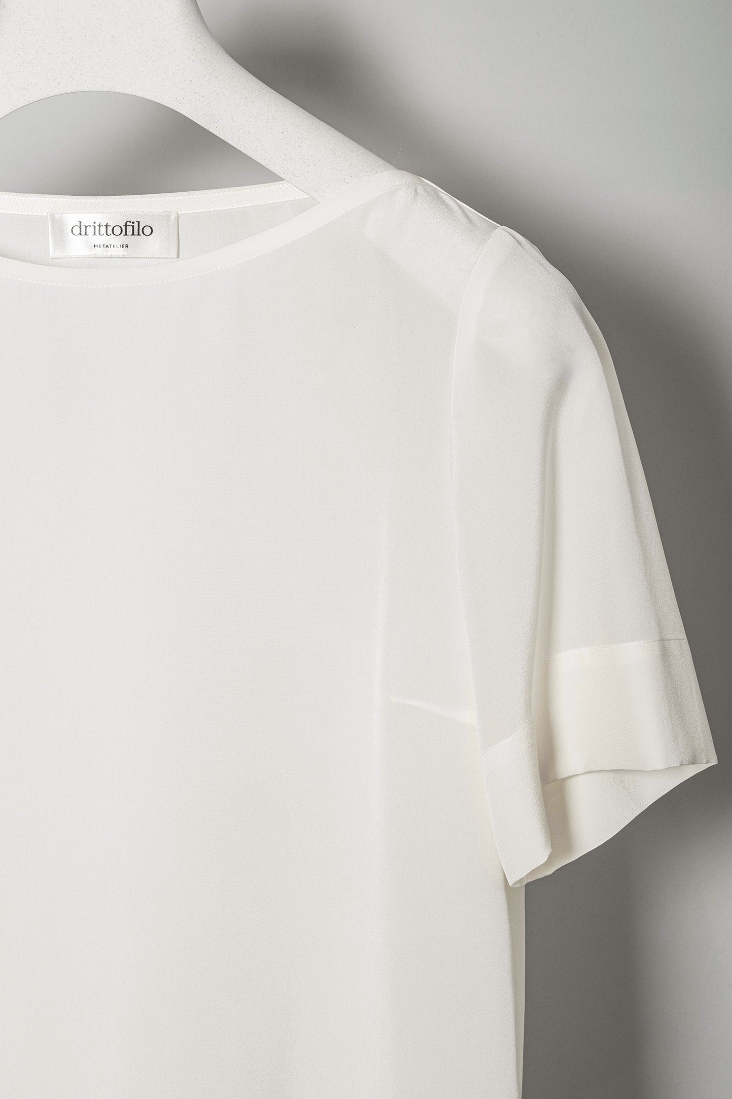 Maglietta scollo a barchetta "Silk White"