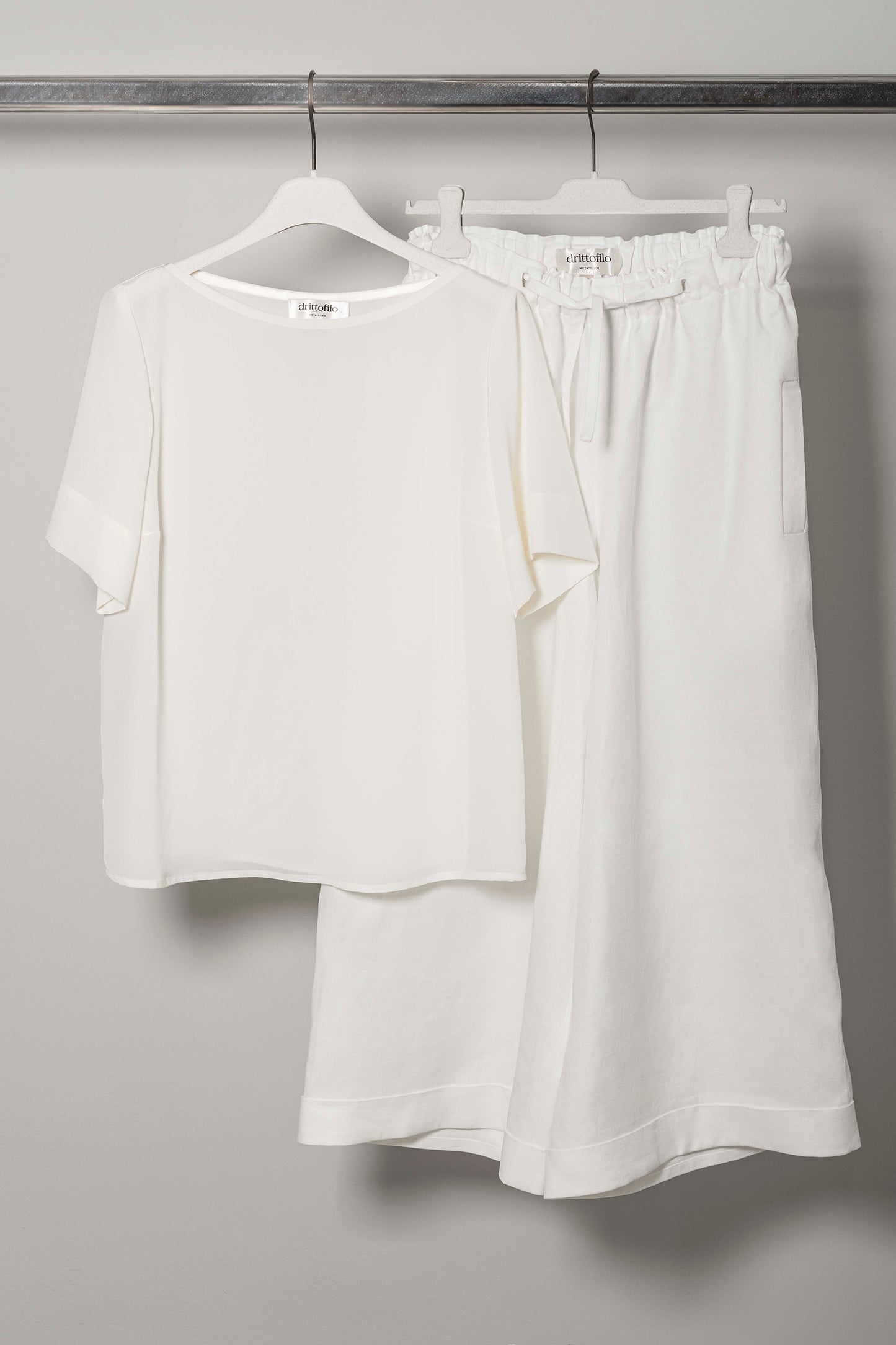 Pantalone Yama "Pure White" con coulisse e risvolto