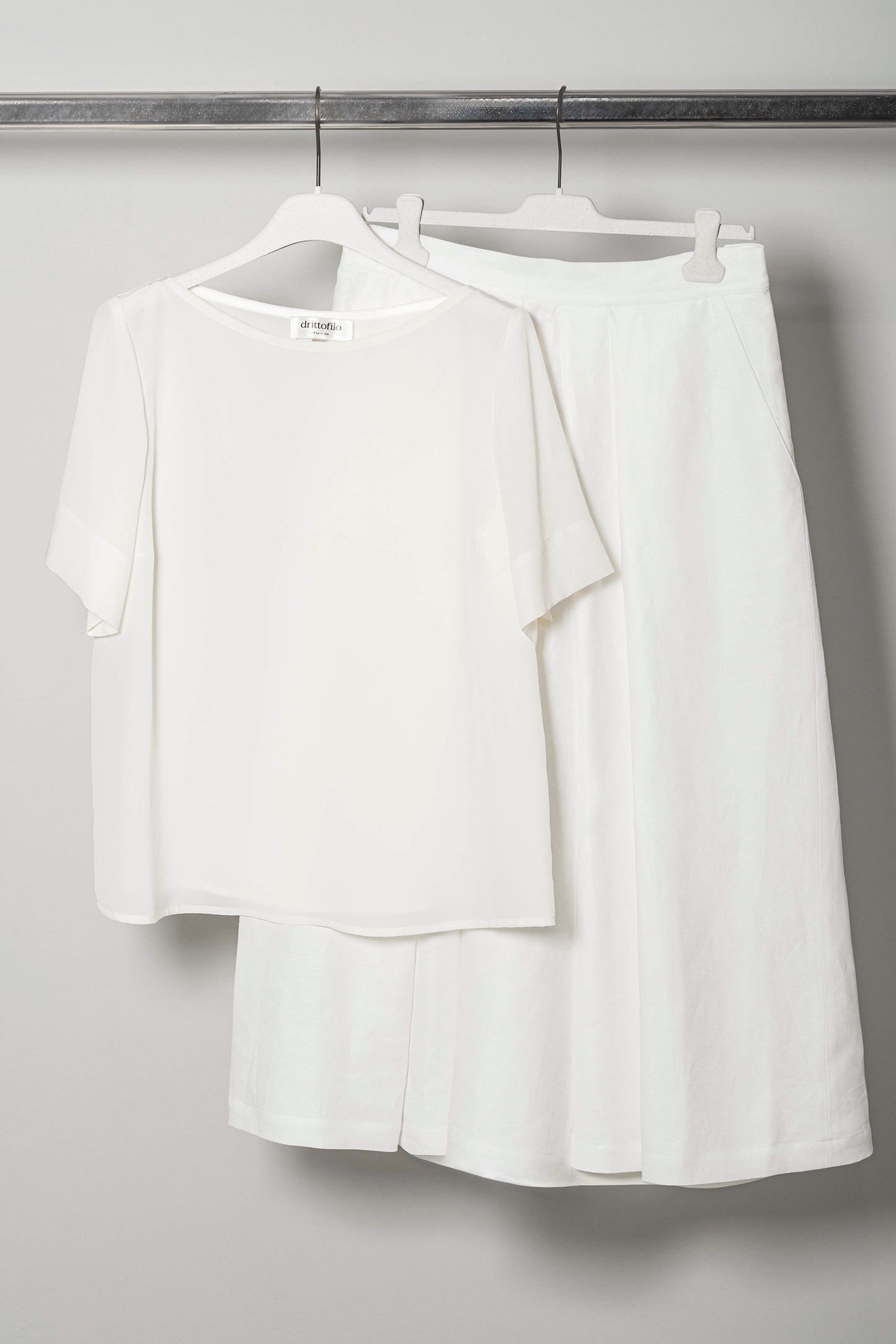 Maglietta scollo a barchetta "Silk White"
