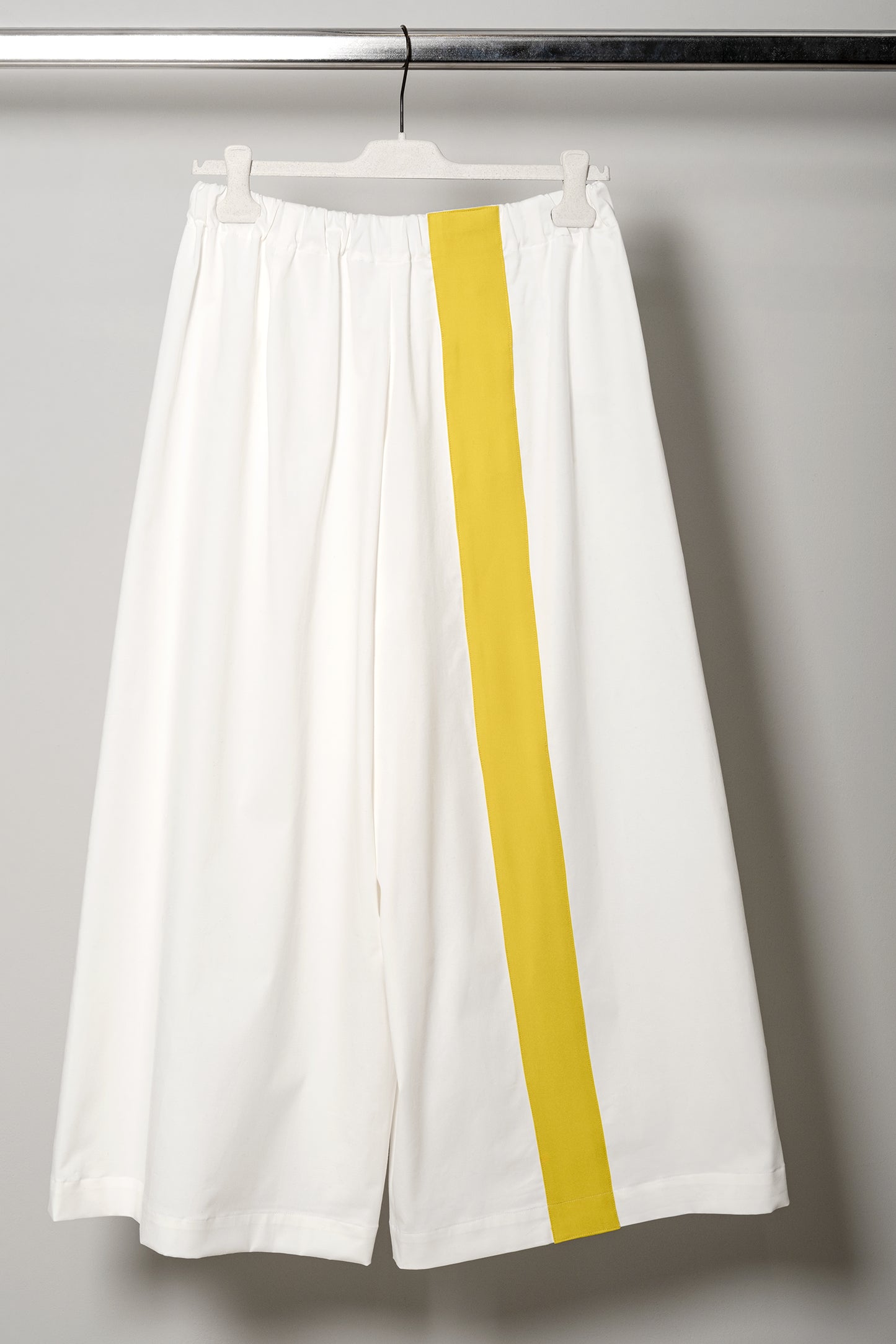 Pantalone Federica con banda grafica a contrasto