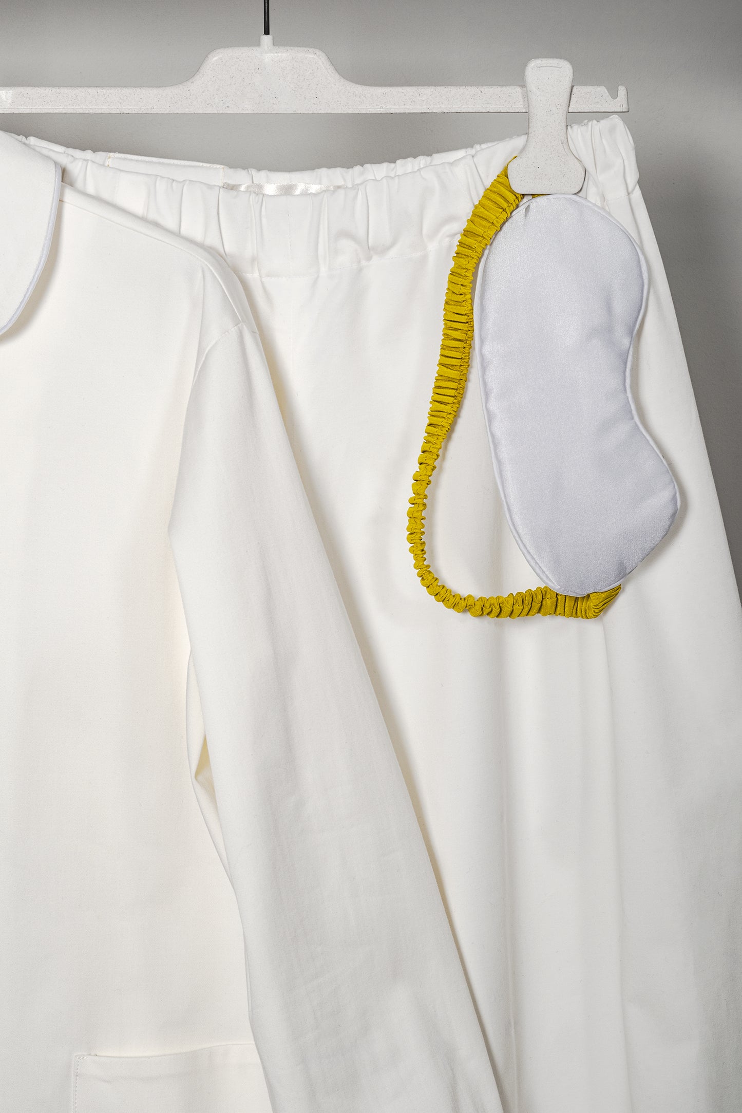 Mascherina da Notte Reversibile "Pure White & Saffron" in Seta