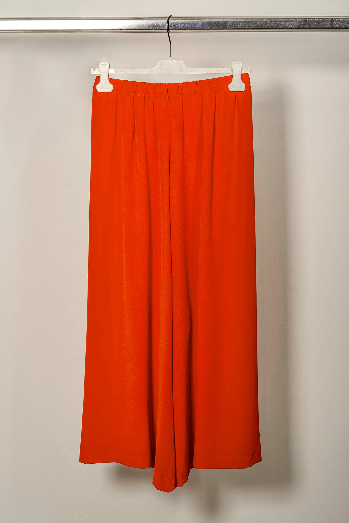 Gonna pantalone in crepe fluido con vita elastica