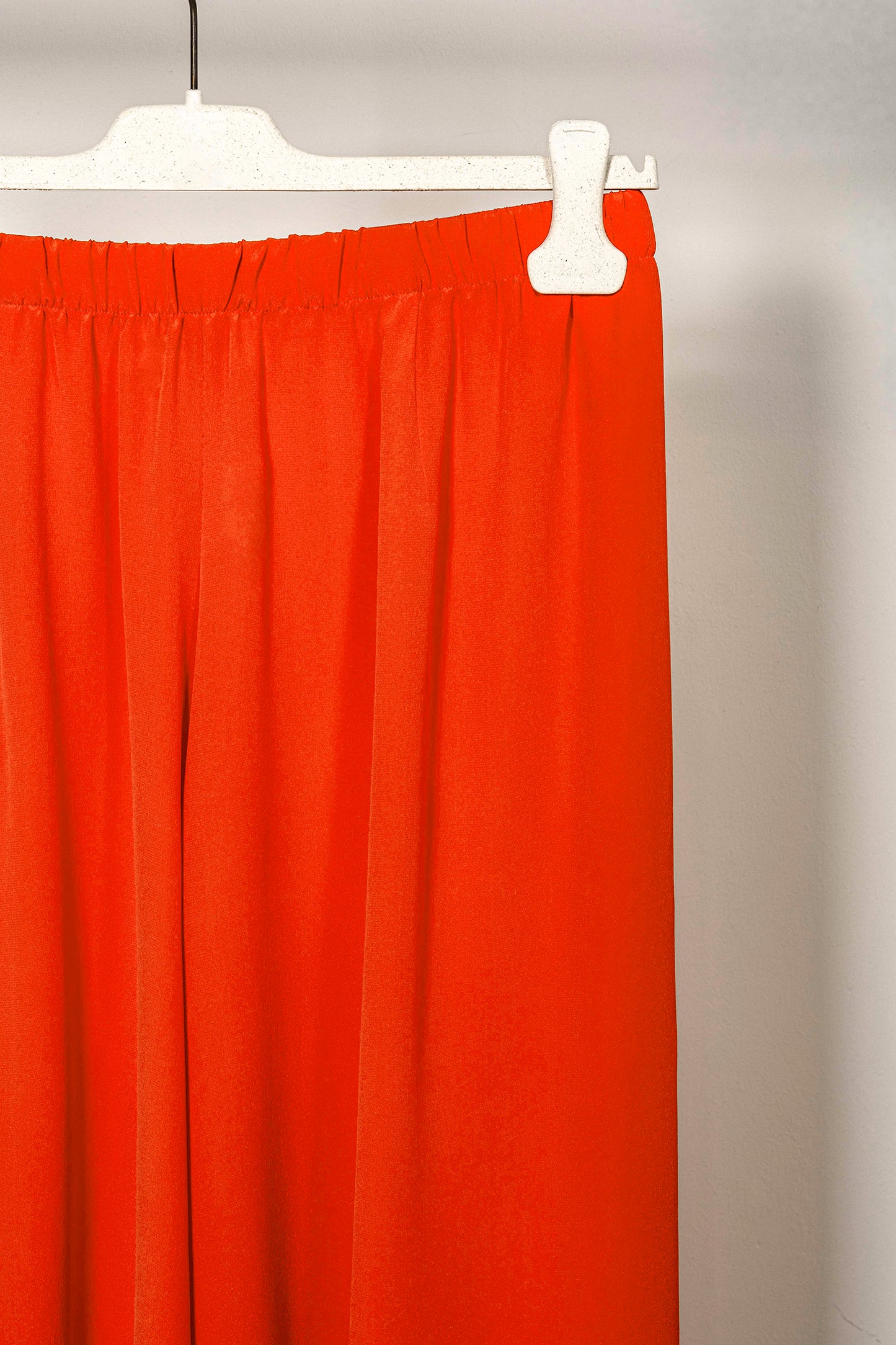 Gonna pantalone in crepe fluido con vita elastica