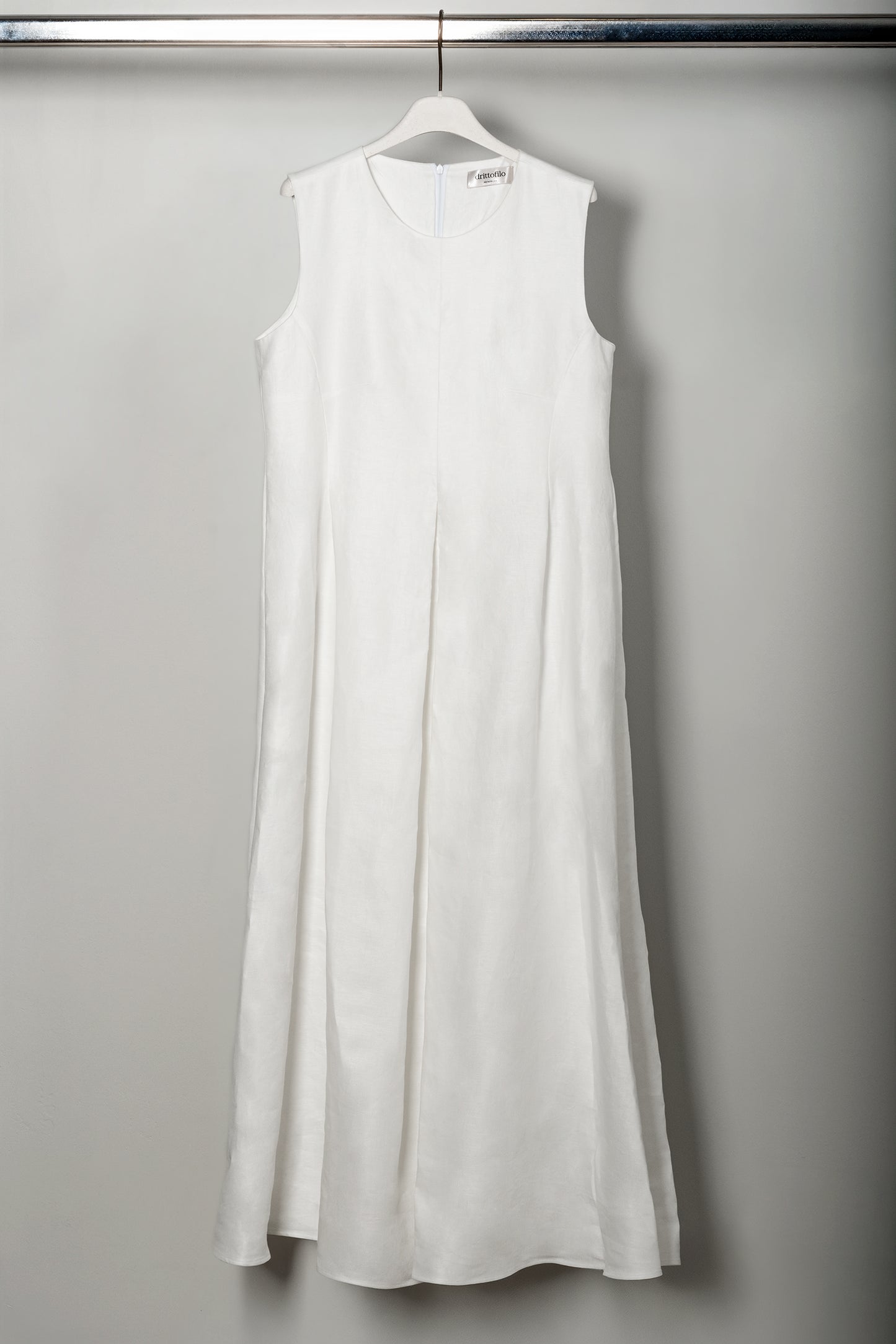 Abito Donatella "Pure White" con pieghe sartoriali
